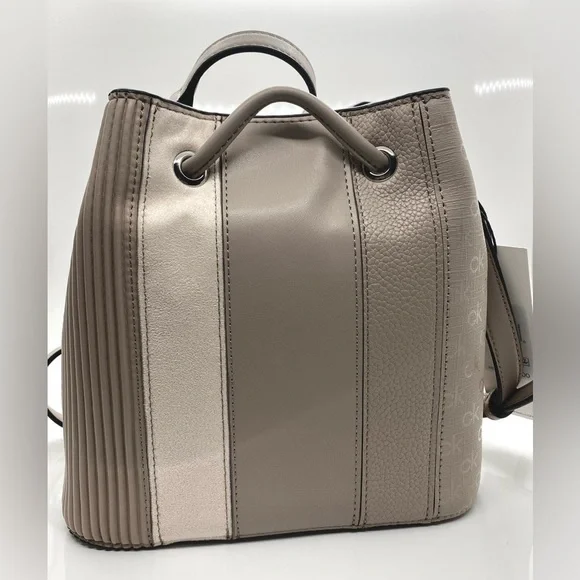 Calvin Klein Faux Leather Bucket Patch Work Bag Crossbody Nude Gabrianna Hobo - Picture 4 of 10